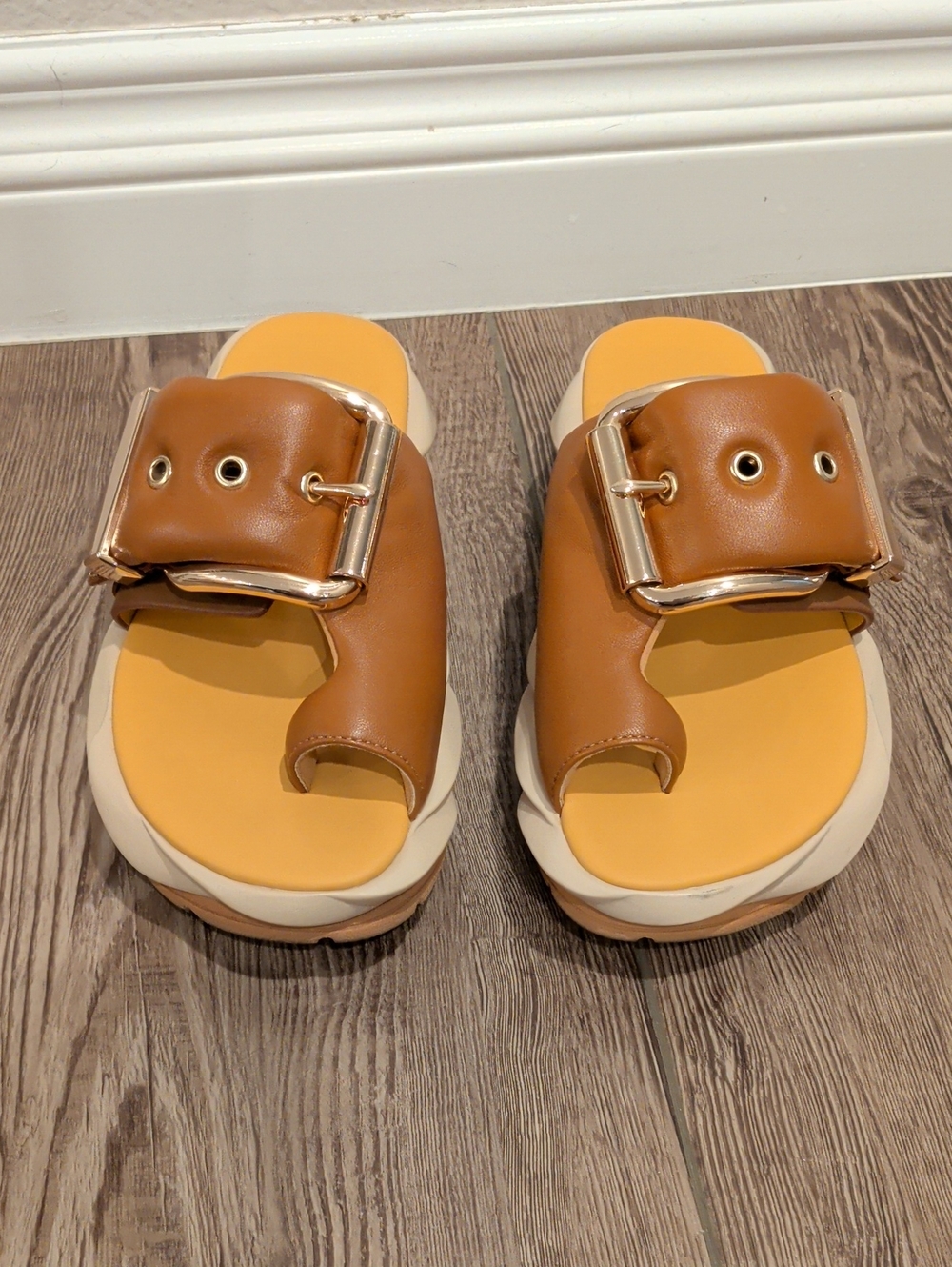 4CCCCEES BROWN SANDALS